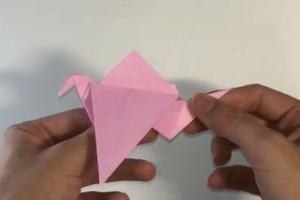 折り紙の鳥の簡単な折り方 ちょっとリアルでかわいい鳩の作り方を紹介 たのしい折り紙