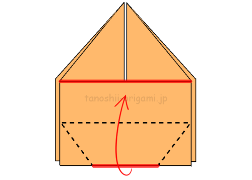 12.一番下を真ん中の線に合わせ、広げてつぶすように折る