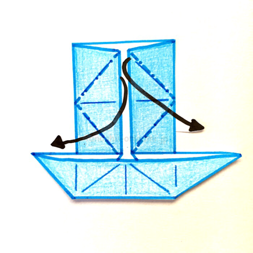 8.反対側も同じように折り線に合わせて広げてつぶすように折る