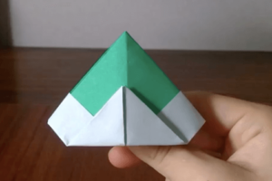 折り紙のひまわり 立体的な折り方を紹介 二枚で花びらと真ん中をリアルに再現 たのしい折り紙