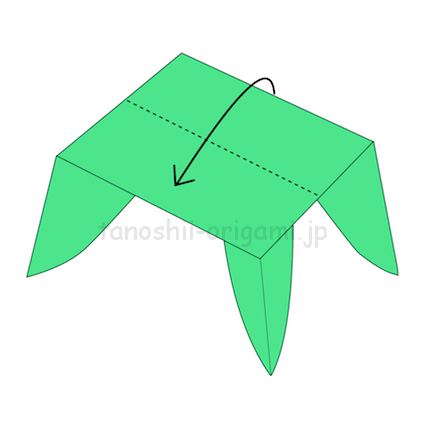 折り紙の変形する折り方とは テーブル 机 の折り紙から形が変わる作り方を紹介 たのしい折り紙